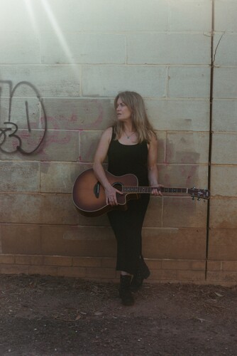Kerry Leamon, country singer in Melbourne, photo 3