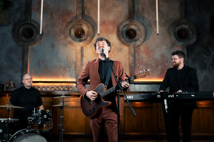 Steven Reinhardt, singer in Melbourne, photo 3