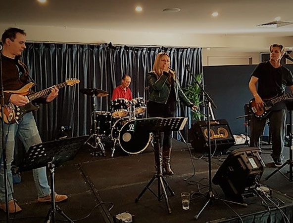 Boot Lace Alley, cover band in Melbourne, photo 2