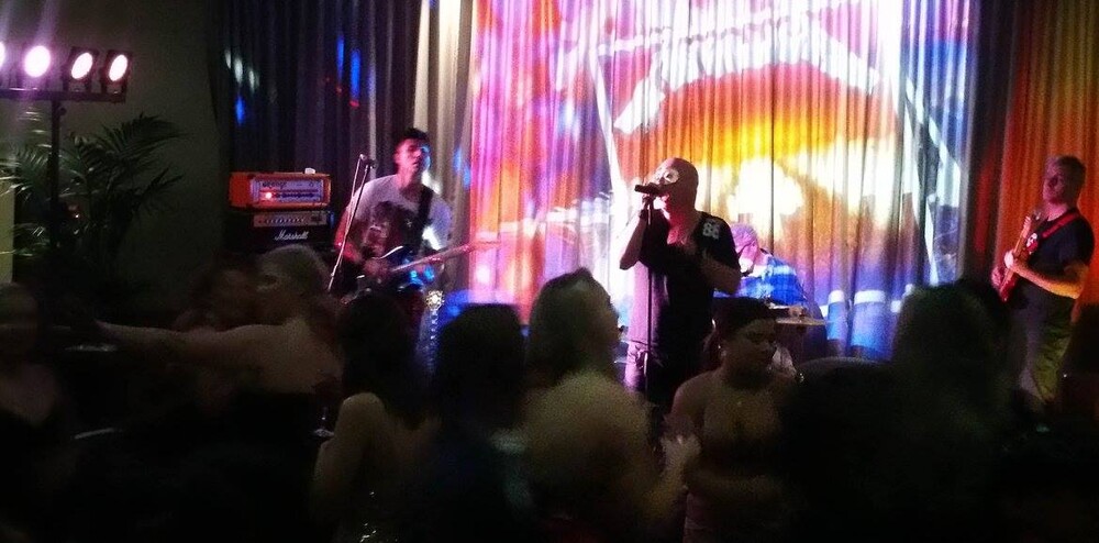 High Fidelity, cover band in Melbourne, photo 2