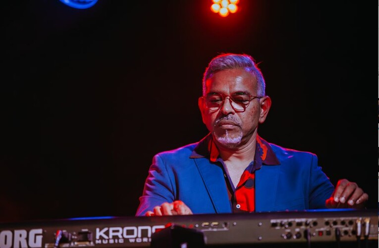 Into Groove, cover band in Melbourne, photo 3
