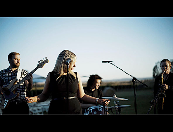 Kellie Anne, cover band in Melbourne