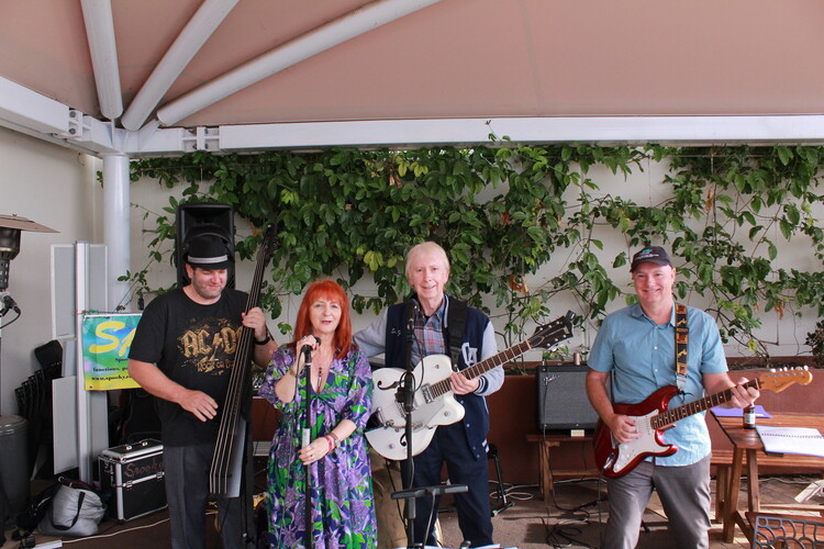 Spooky, cover band in Melbourne, photo 3