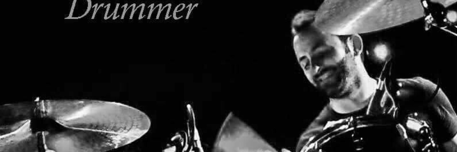 Fabry, drummer in Melbourne