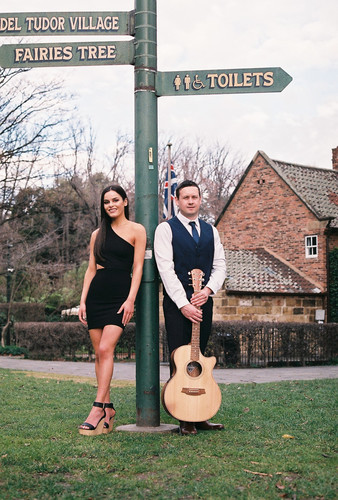 Chantelle and Jon, musical duo in Melbourne, photo 3