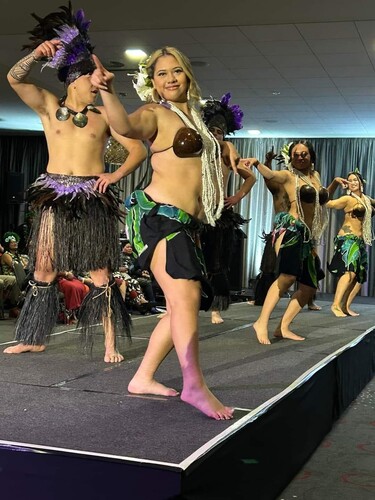 Roxx Mixx, musical duo in Melbourne