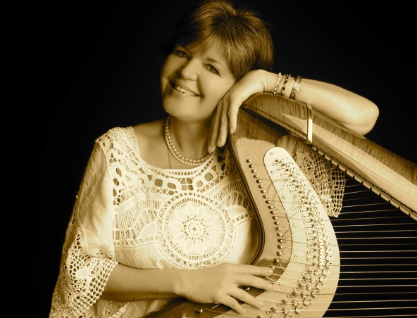 Melbourne Wedding Harpist B, harp player in Melbourne