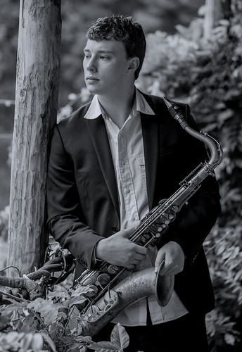Arin Grigg- Saxophone Player, live in Melbourne, photo 3