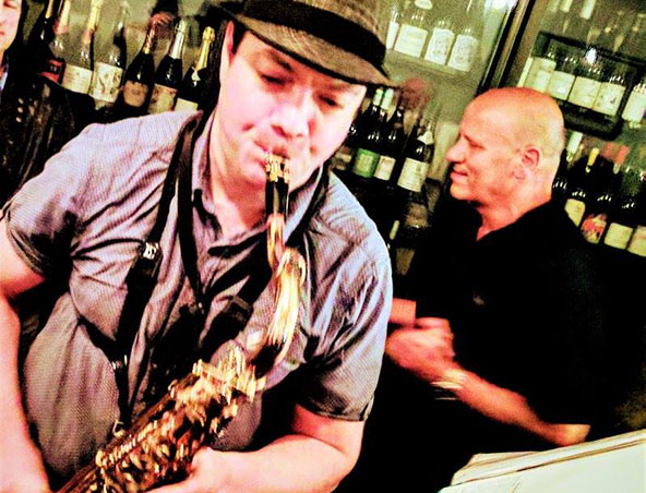 Melbourne Saxophone Player, live in Melbourne