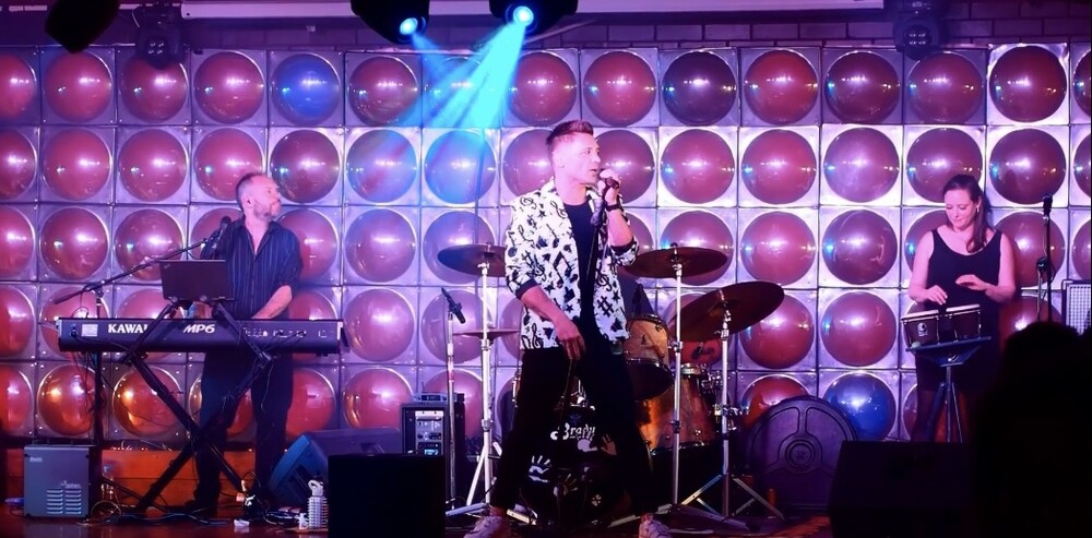 Come Undone: The Songs of Robbie Williams, tribute band in Melbourne, photo 2
