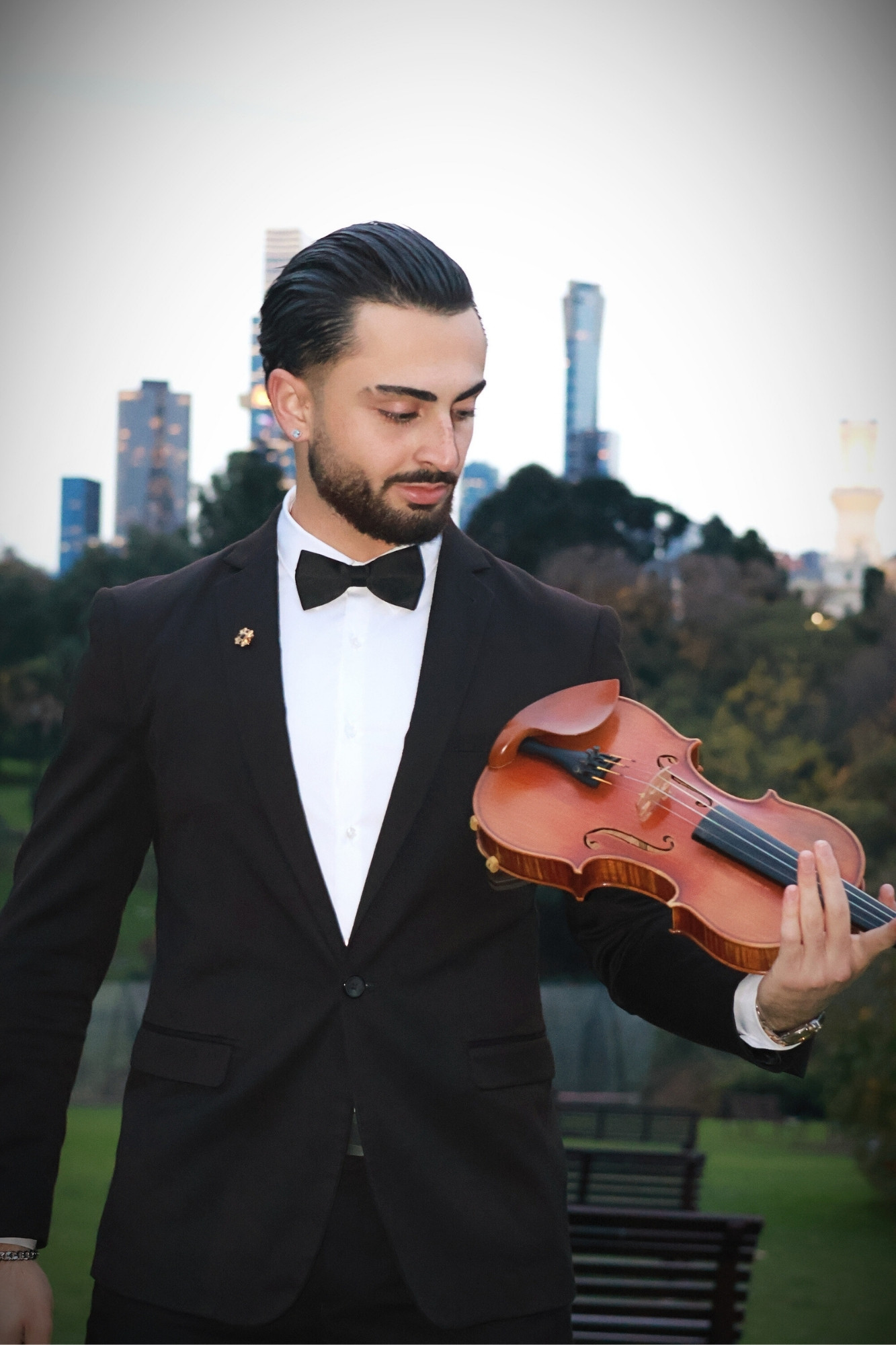 NIMA Creates, violinist in Melbourne