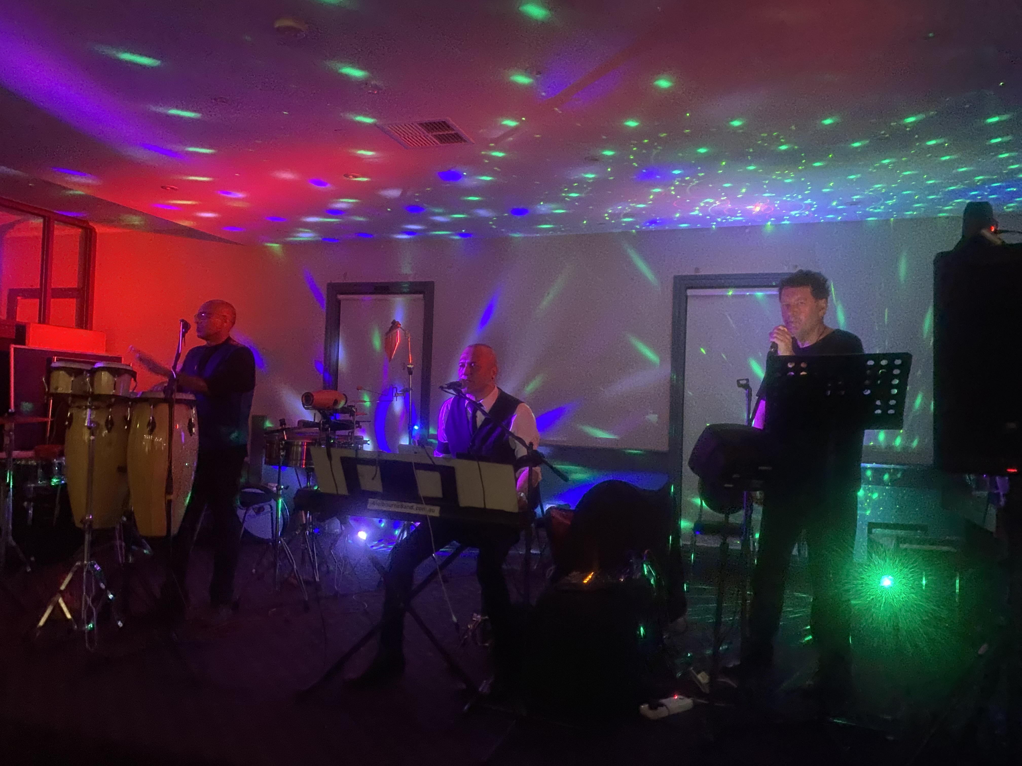 Kingsley George, wedding band in Melbourne, photo 2