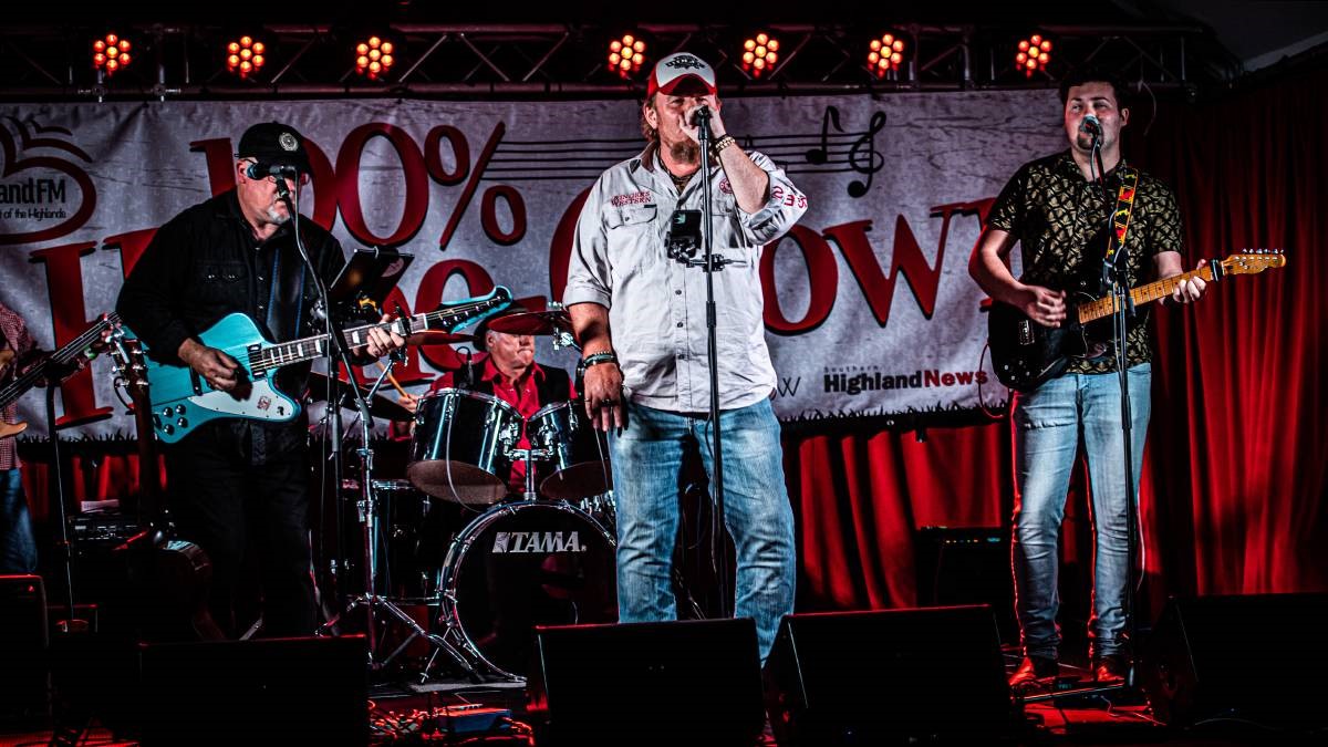 Ross Webb and the Rusted Track, country band in Moss Vale, photo 2