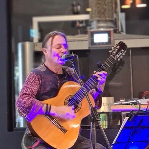 Mark Henderson - Moonunit, guitarist in Newcastle, photo 2