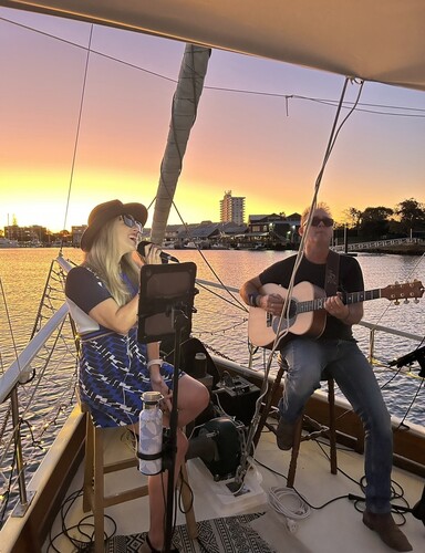 Brightside, cover band in Newcastle, photo 2