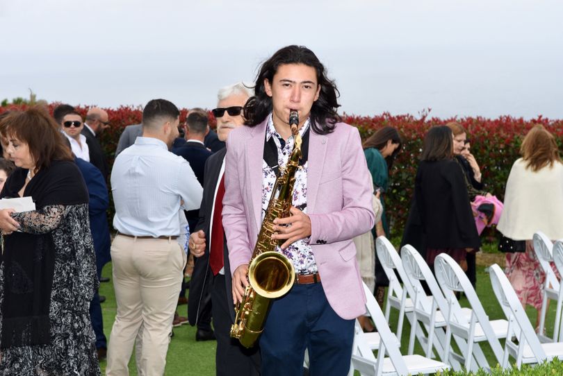 Tom on Sax, wedding band in NSW, photo 3