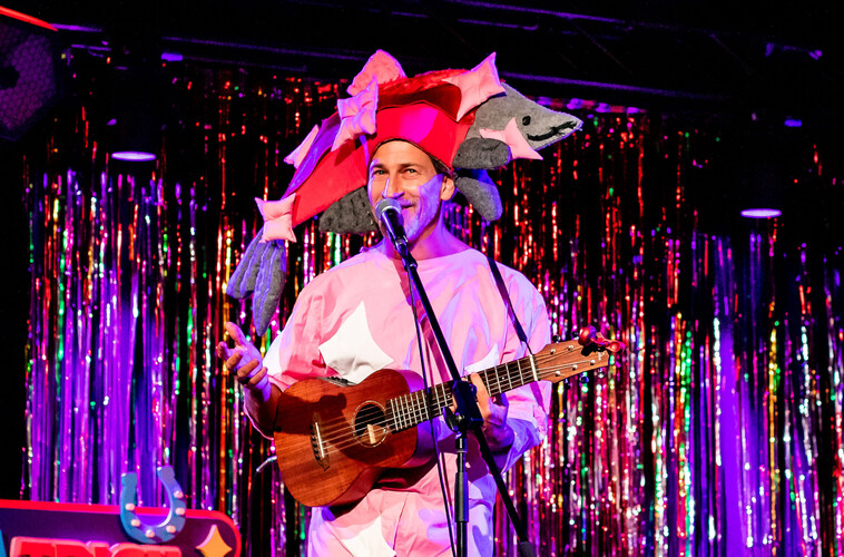 Salmonhead, singer in Ocean Shores, photo 3