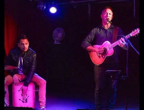 Adam James, musical duo in Perth, photo 2