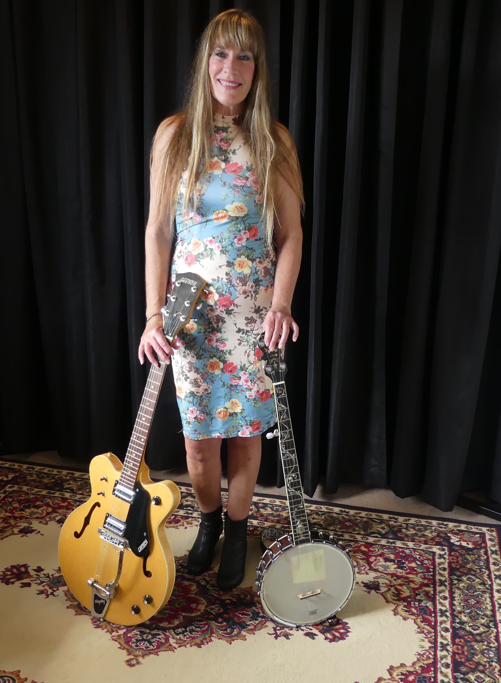 Jane Germain, singer-songwriter in Perth