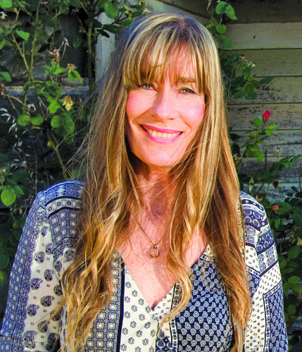 Jane Germain, singer-songwriter in Perth, photo 3