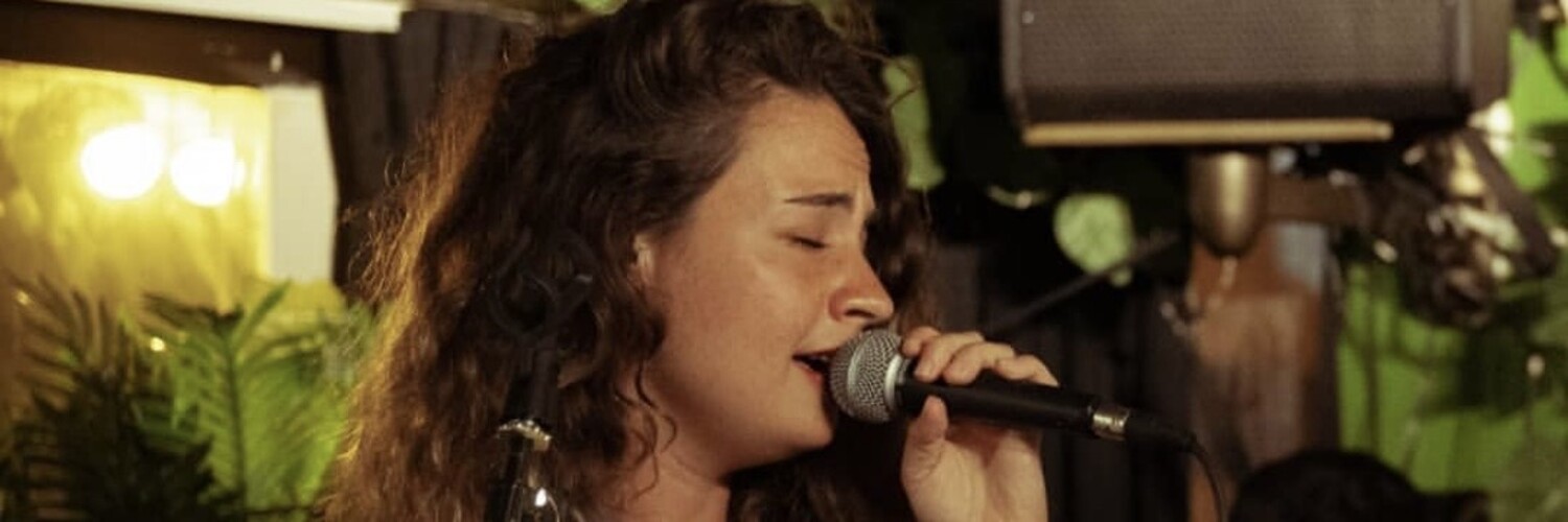 Noa Wein, singer-songwriter in Perth, photo 3