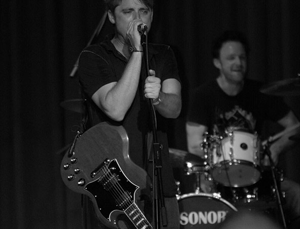 Audio Lounge, cover band in Perth, photo 3