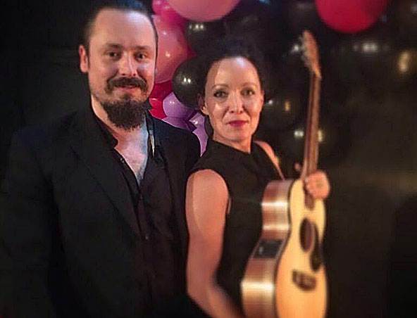 Paper Moon, musical duo in Perth, photo 2