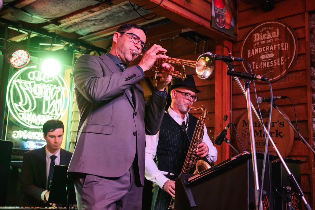 Aj Hix and his Rhythm Six, jazz band in Perth, photo 2