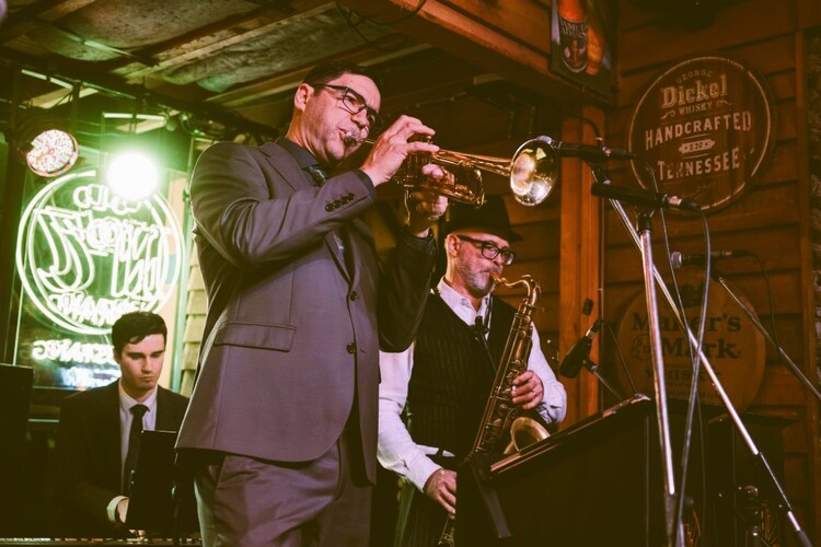 Aj Hix and his Rhythm Six, jazz band in Perth, photo 3