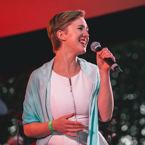 Phoebe Deklerk, singer in Perth, photo 3