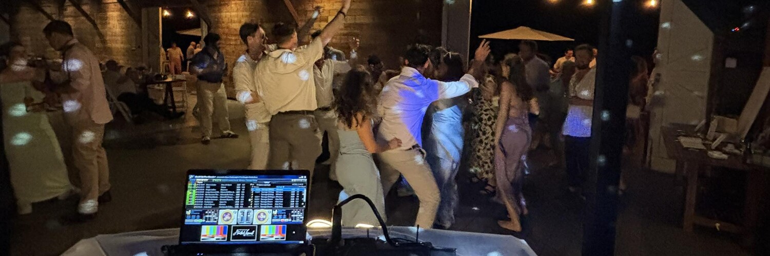 DJ Postie, live in Port Douglas