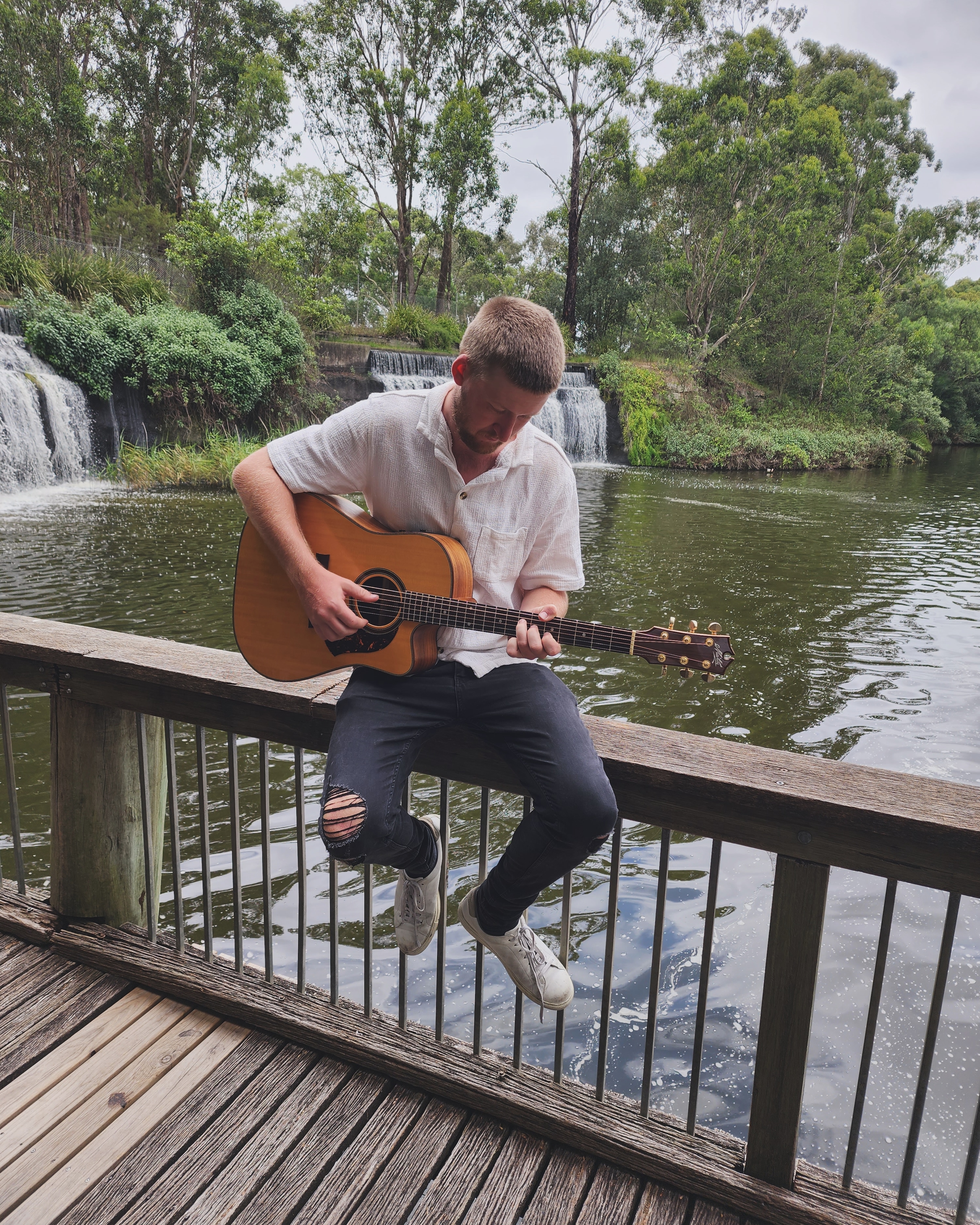 Brenden Jenssen, singer-songwriter in Port Macquarie