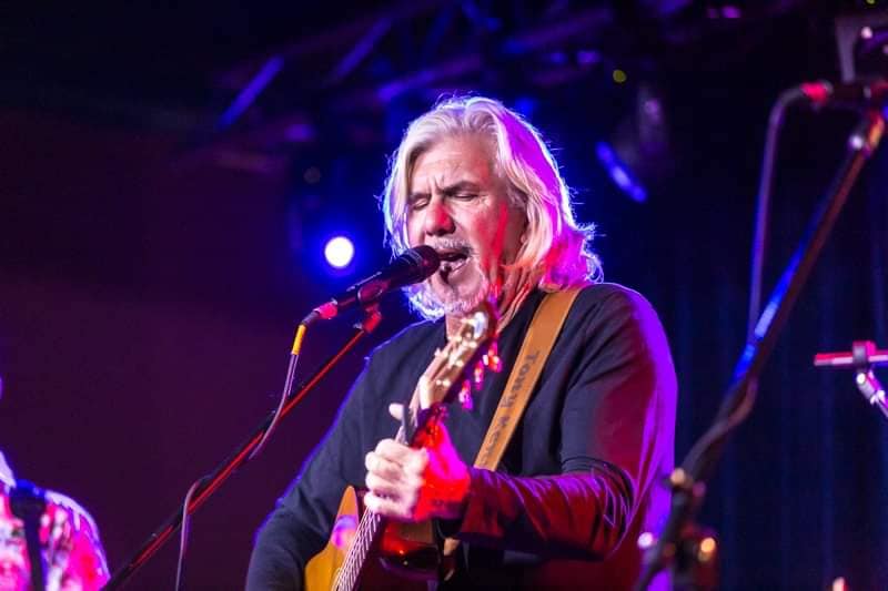 Tony Kennelly, singer-songwriter in Port Macquarie, photo 2