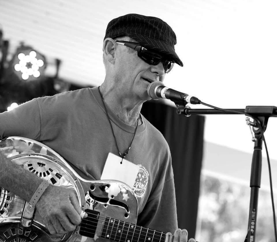 Mark Porter, singer-songwriter in Sunshine Coast