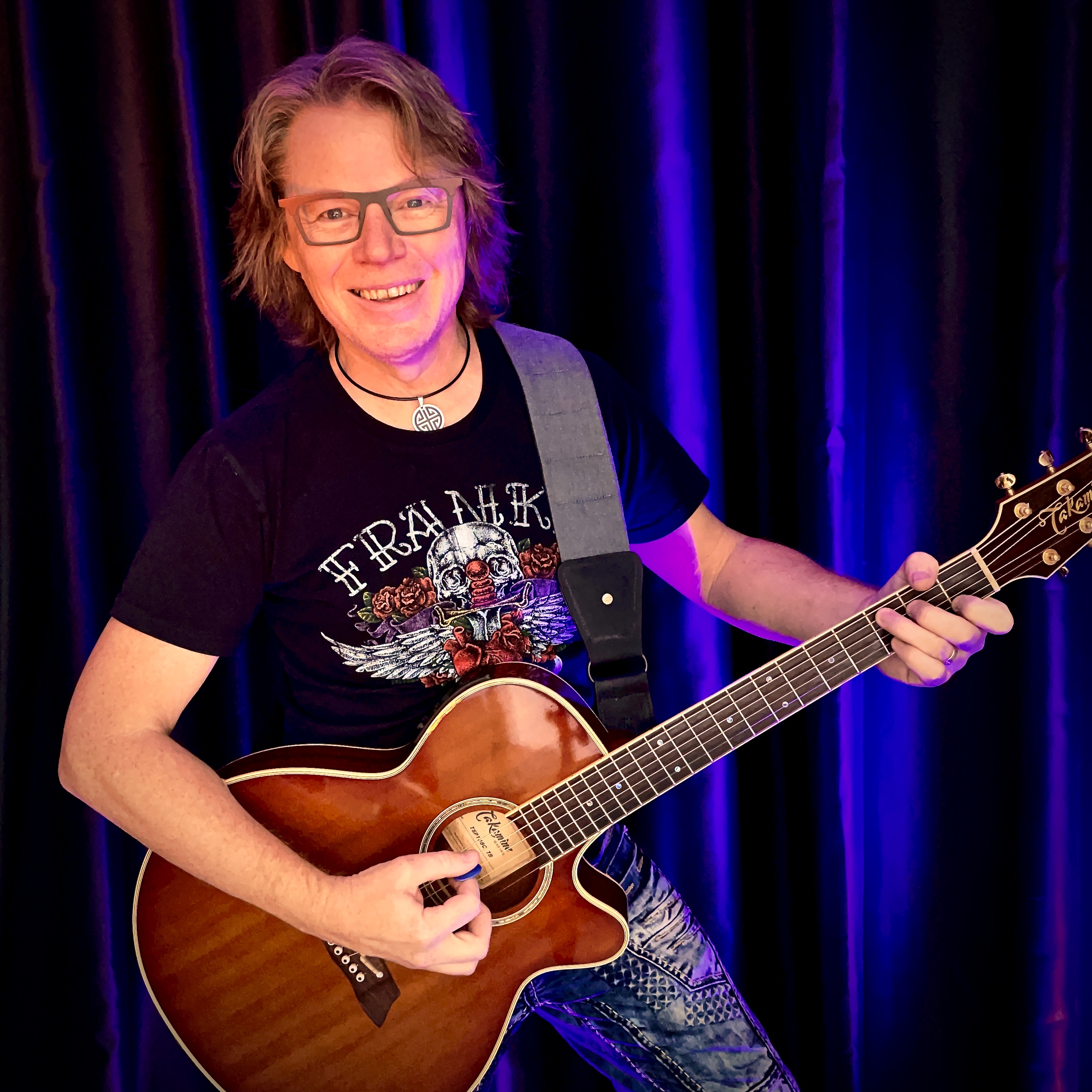 Tony Boyd, singer in Sunshine Coast, photo 2