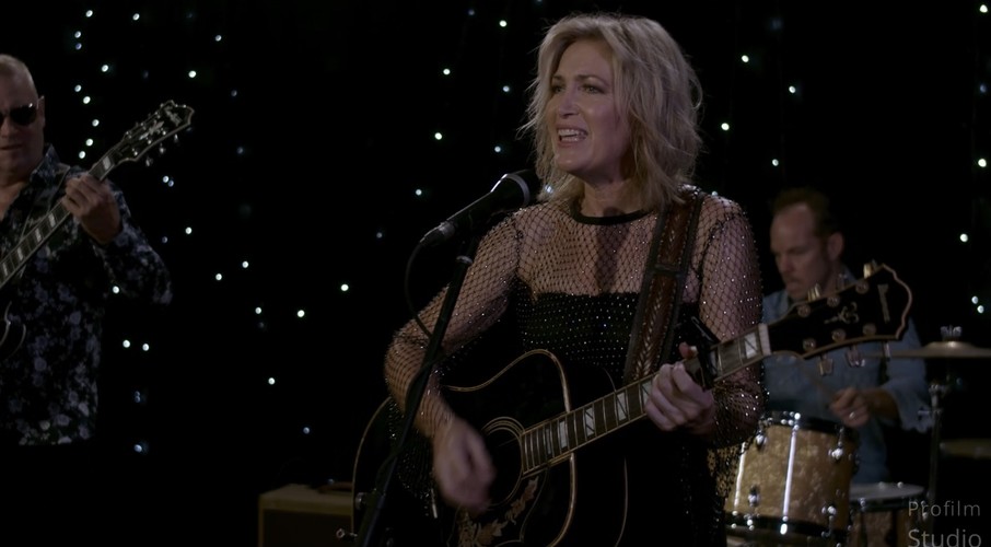 Fiona O'Shea & The Passengers, country band in Sunshine Coast, photo 3