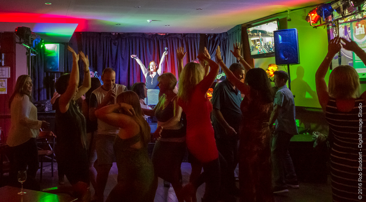 Groovology, cover band in Sunshine Coast