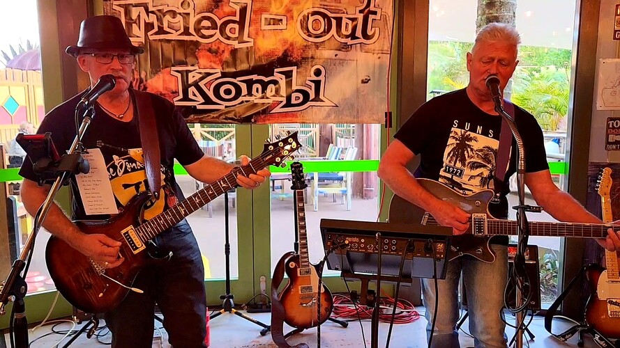 Fried Out Kombi, musical duo in Sunshine Coast