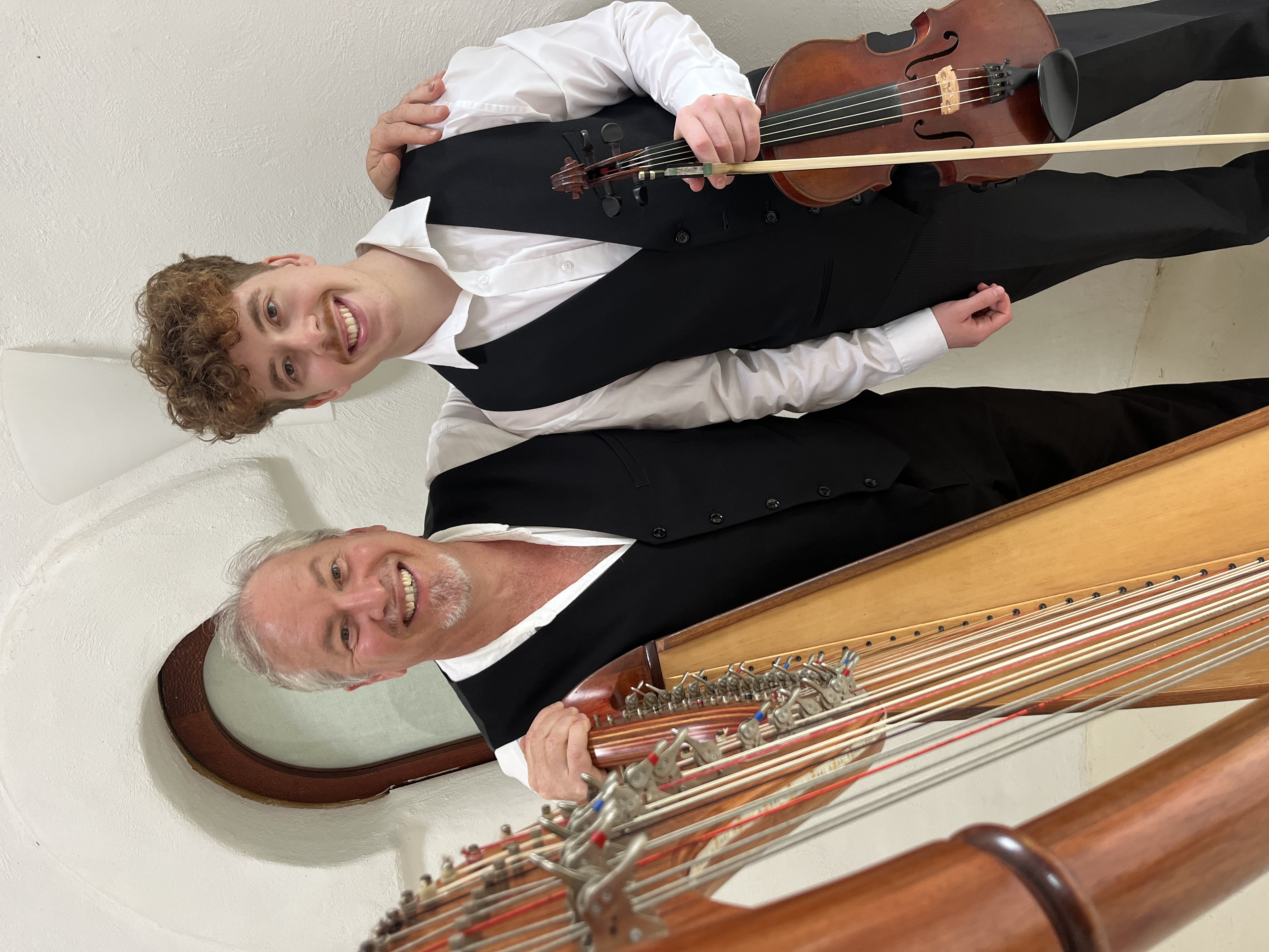 Sunny Strings, musical duo in Sunshine Coast, photo 2
