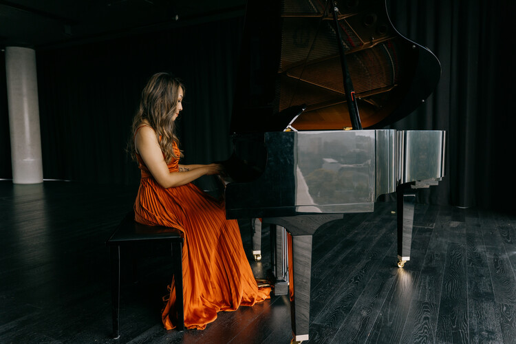 Aderinmusic, musical soloist in Sydney, photo 3