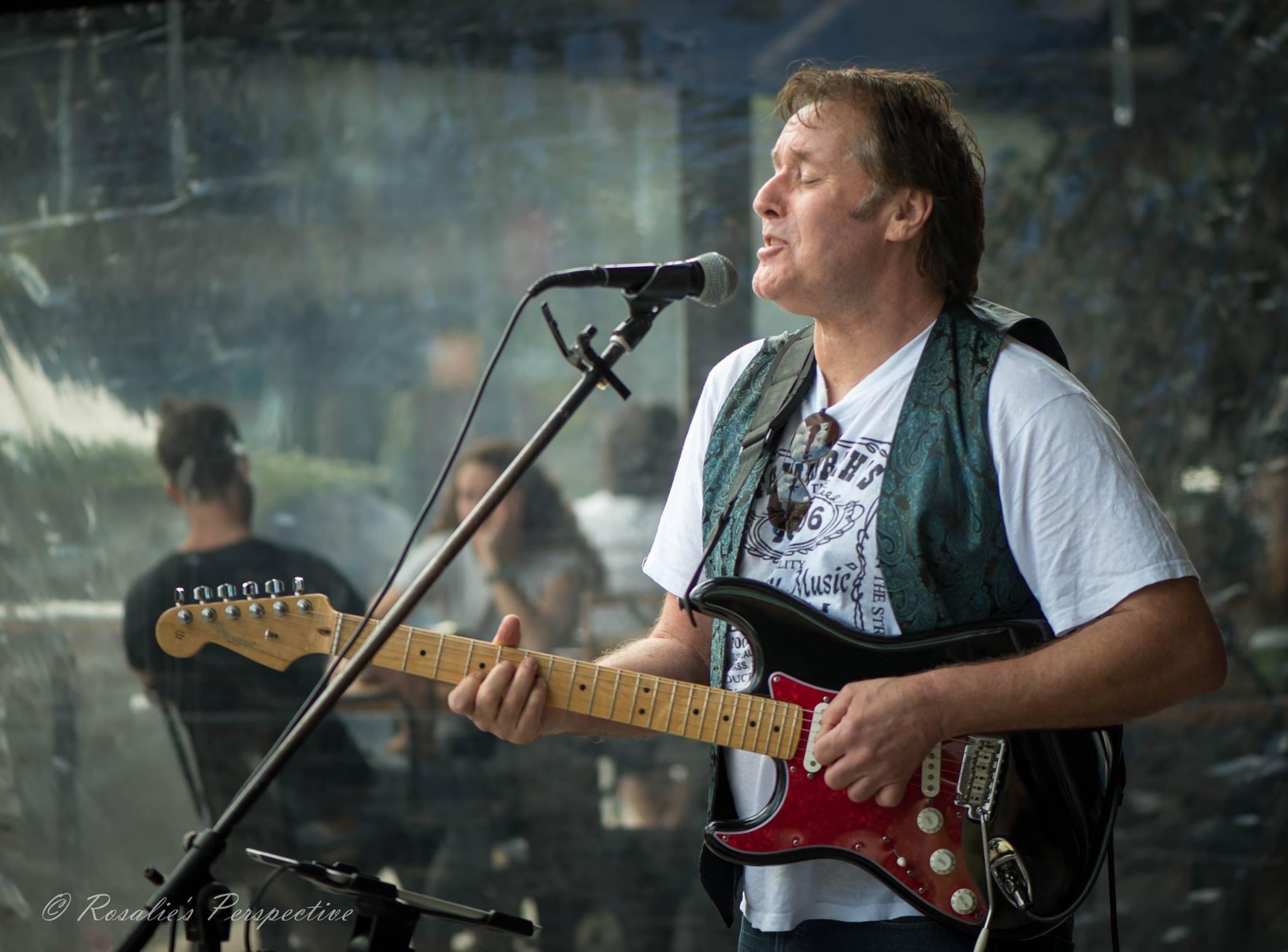 Dale Ryan Entertainment, singer in Sydney