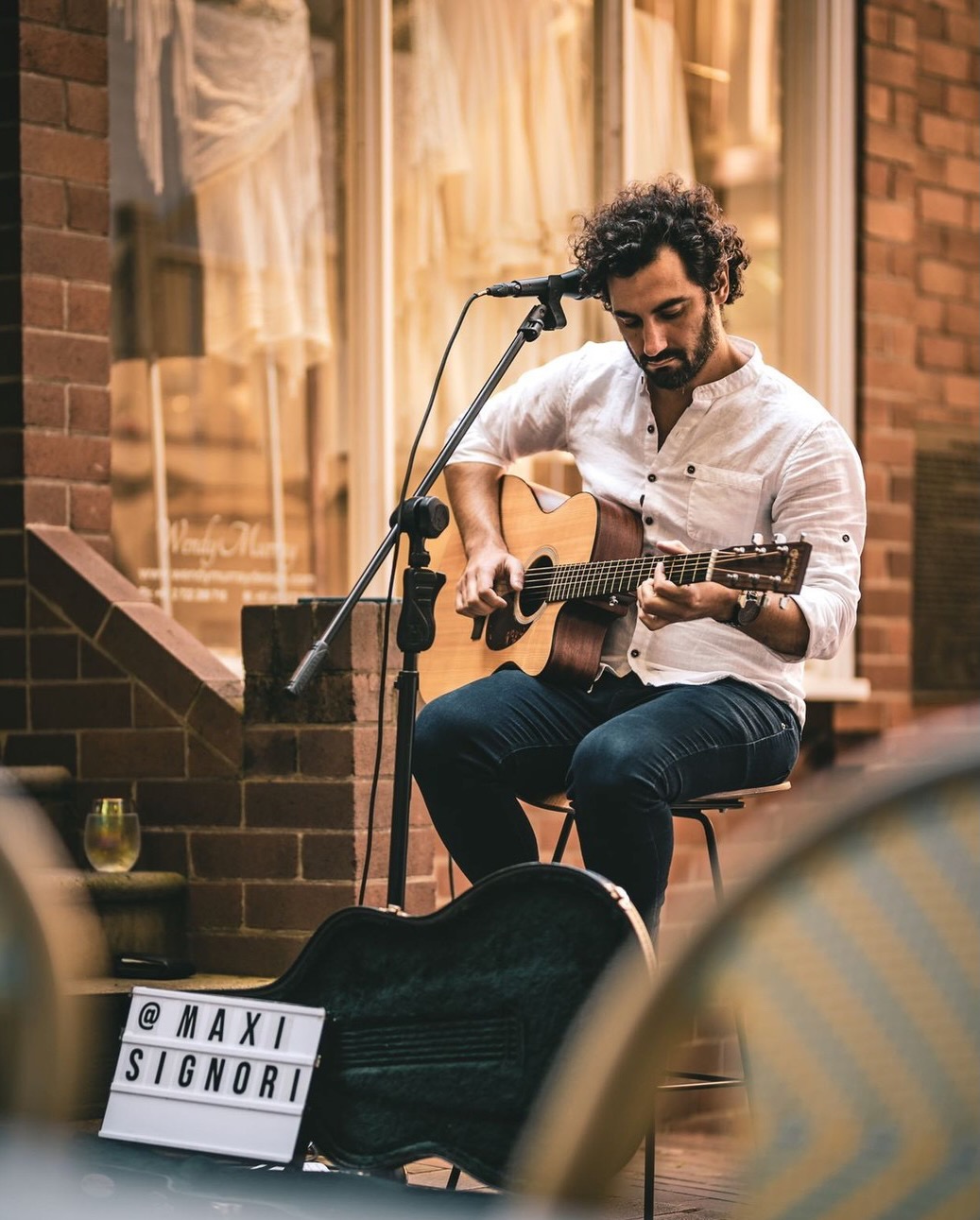 Maxi S., musical soloist in Sydney