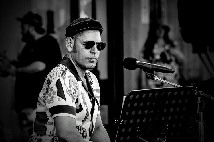 Nic King, singer in Sydney, photo 3
