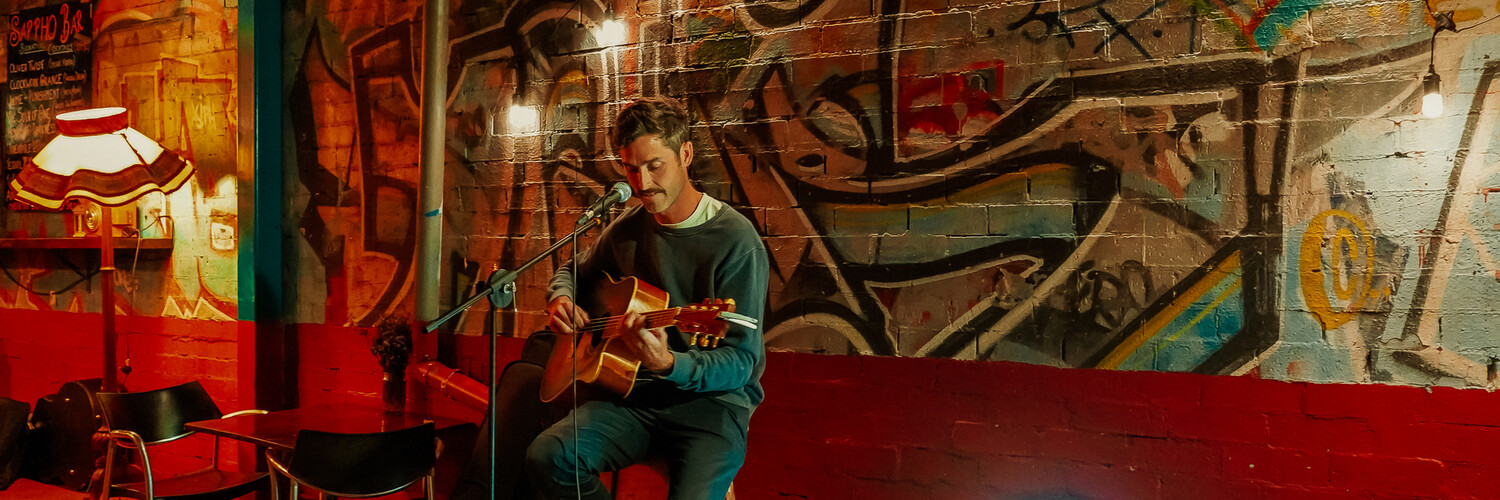 Patrick Landy, singer-songwriter in Sydney, photo 3