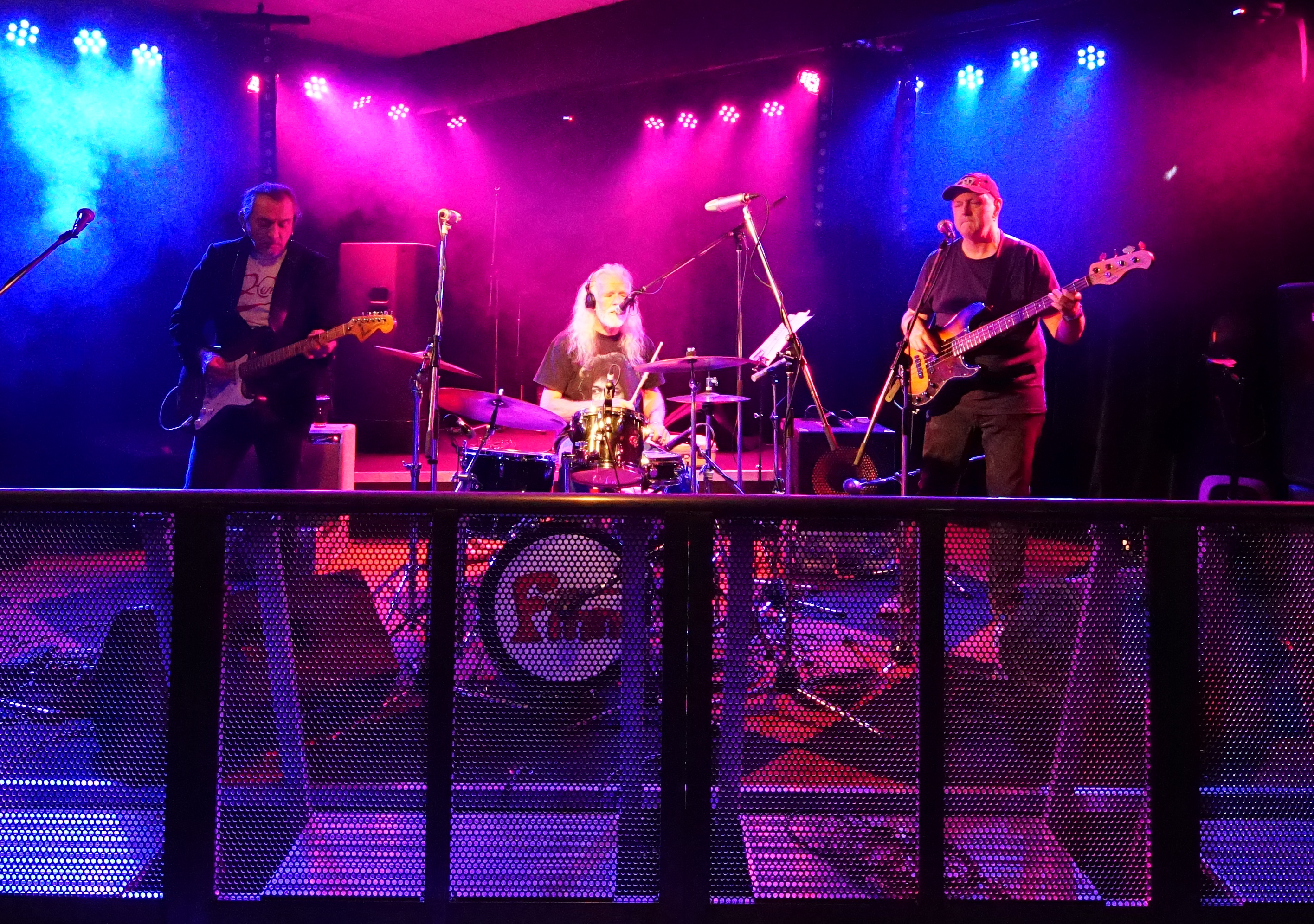 Finn, band in Sydney