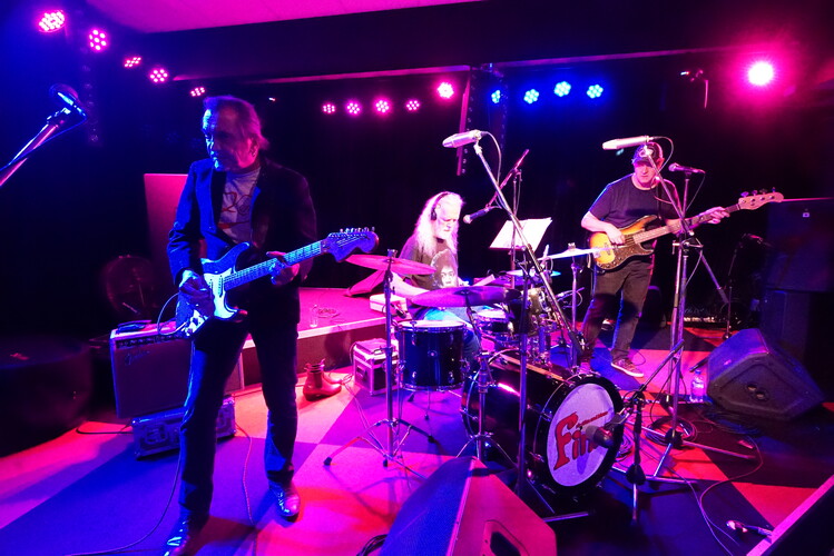 Finn, band in Sydney, photo 3