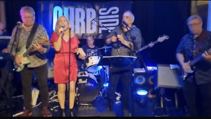 Curbside, cover band in Sydney, photo 3