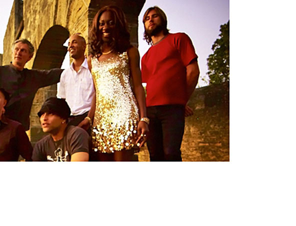 Eon Beats, cover band in Sydney, photo 3
