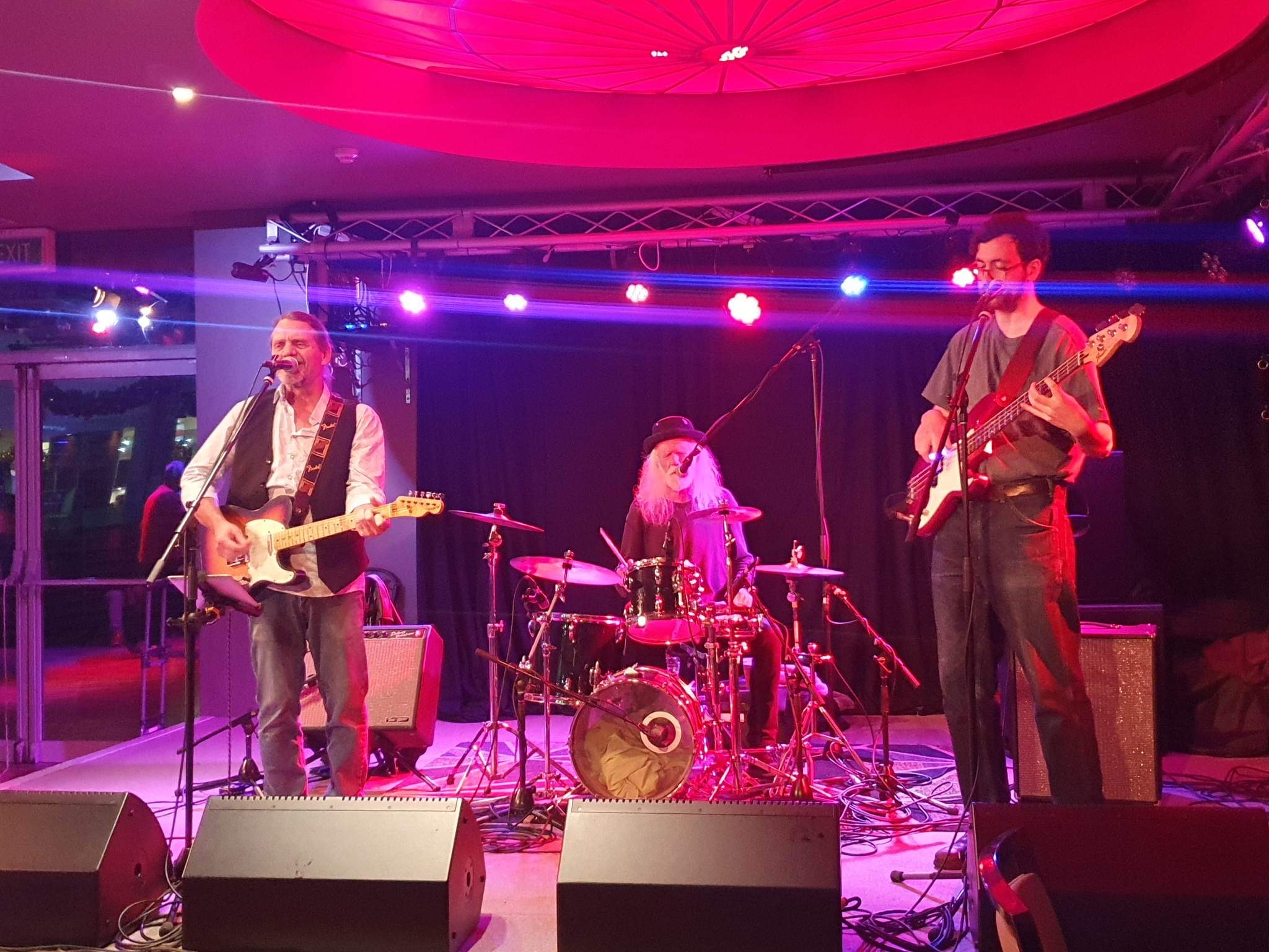 FinKt, cover band in Sydney