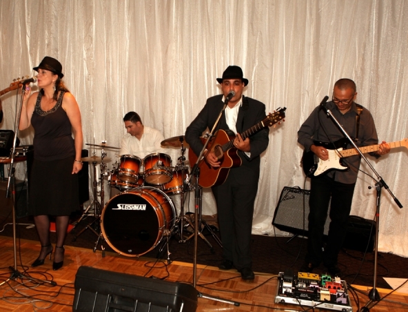 Freshmix, cover band in Sydney, photo 2